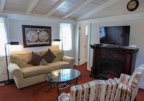 Image of Dolores Suite II